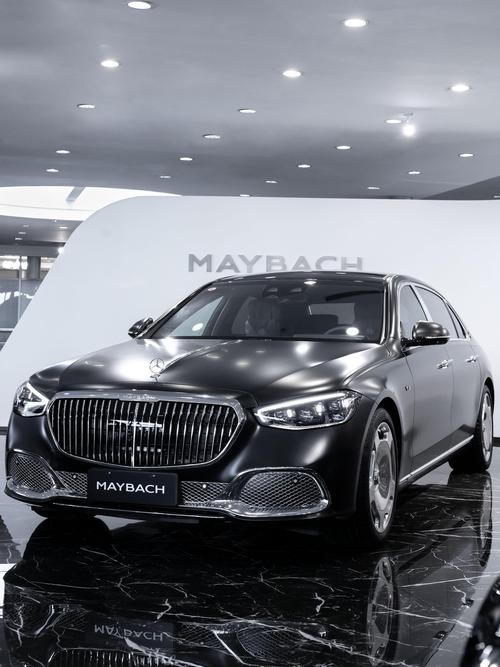 成都47岚图汽车的售后服务让用户无忧出行，迈巴赫未来的豪华车趋势